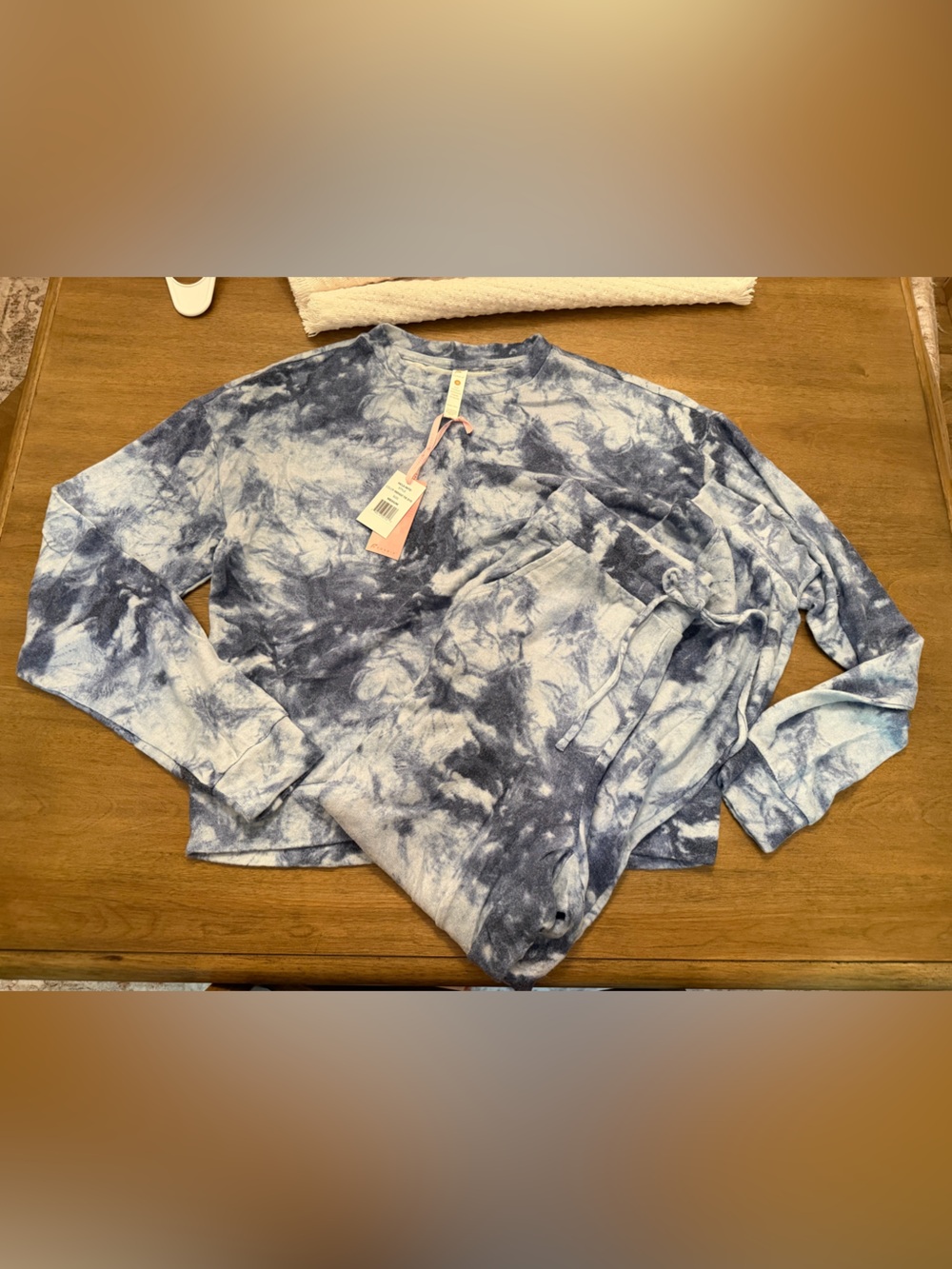 Women's Blue Tie-Dye Pajama Set - Cozy Long Sleeve Top & Pants